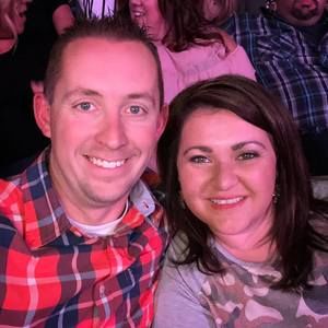 Meet your Posher, Dustin